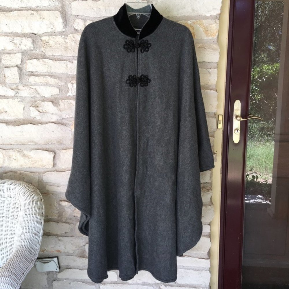 Gray & Black Cape